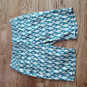 (8) Nivo By Lanctôt Golf Midi Shorts Modest Colorful Geometric Sporty Activewear